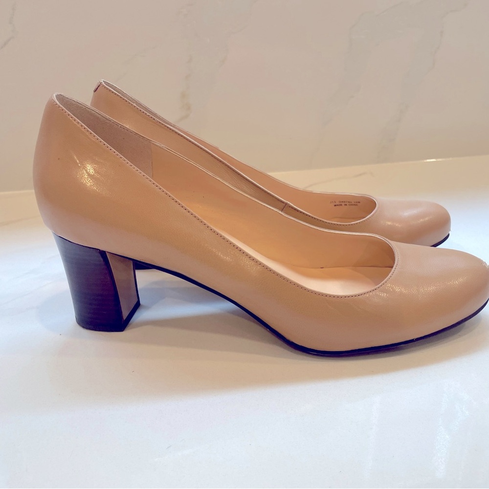Cole Haan Nude Leather/Wood Heel 10B